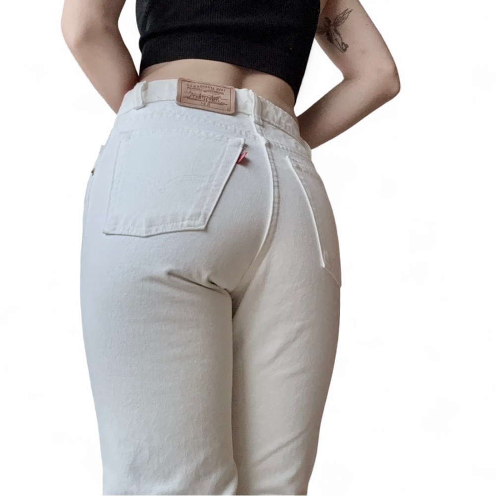 Levi's Women's Cream Straight Leg Jeans